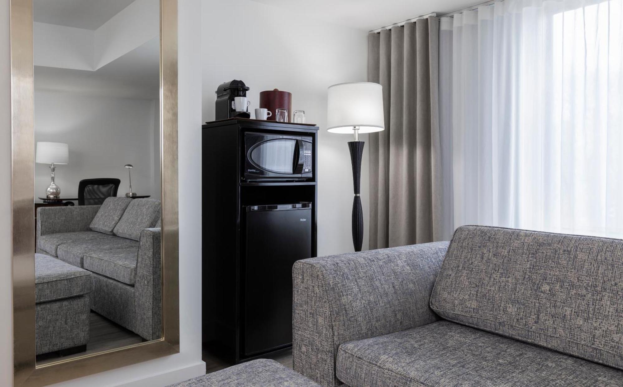 King Corner Room,1709622256:JPEG