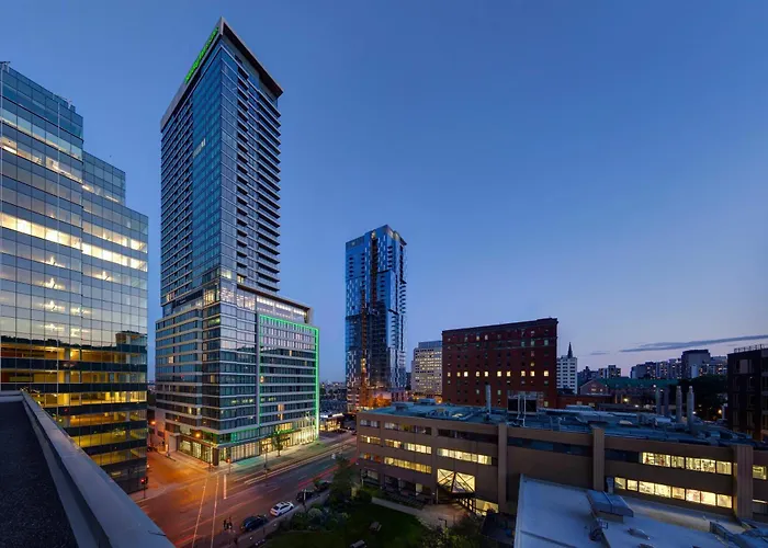 Holiday Inn Hotel & Suites - Montreal Centre-Ville Ouest By Ihg